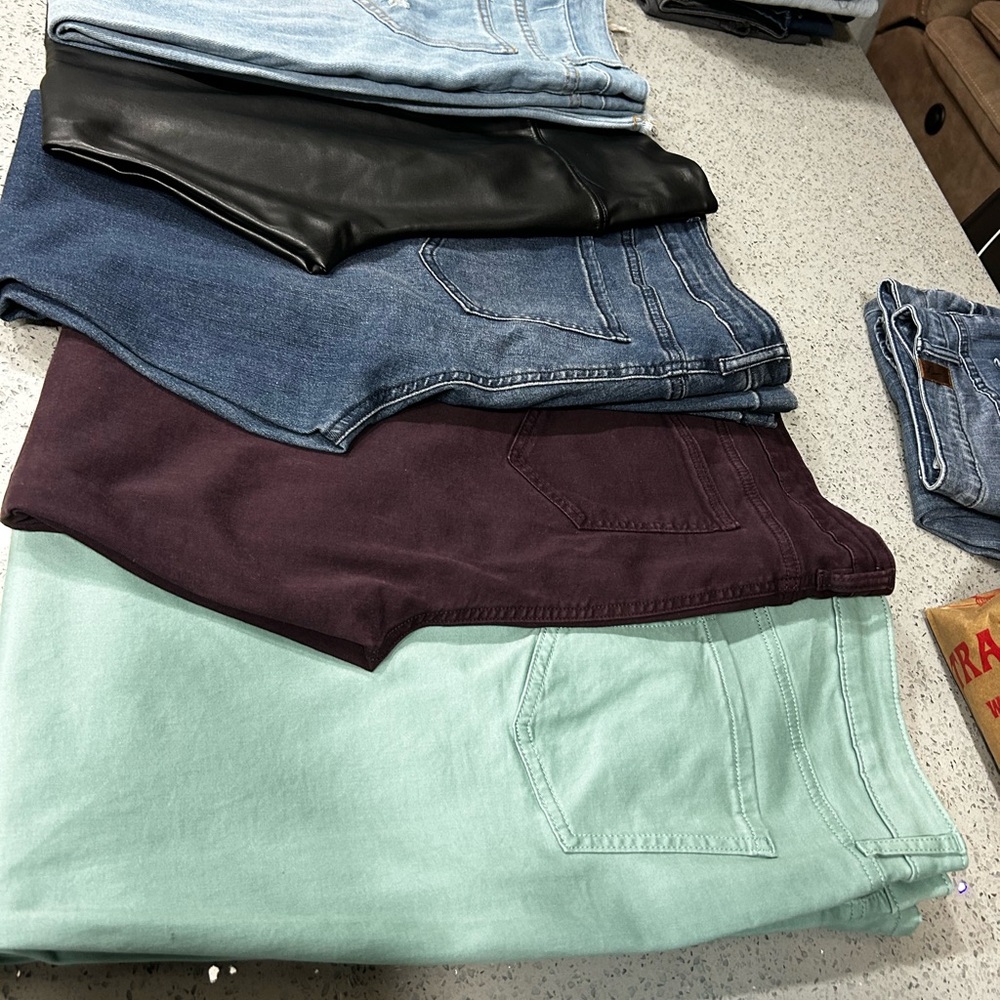 Set of Five Stylish Pants in Various Colors